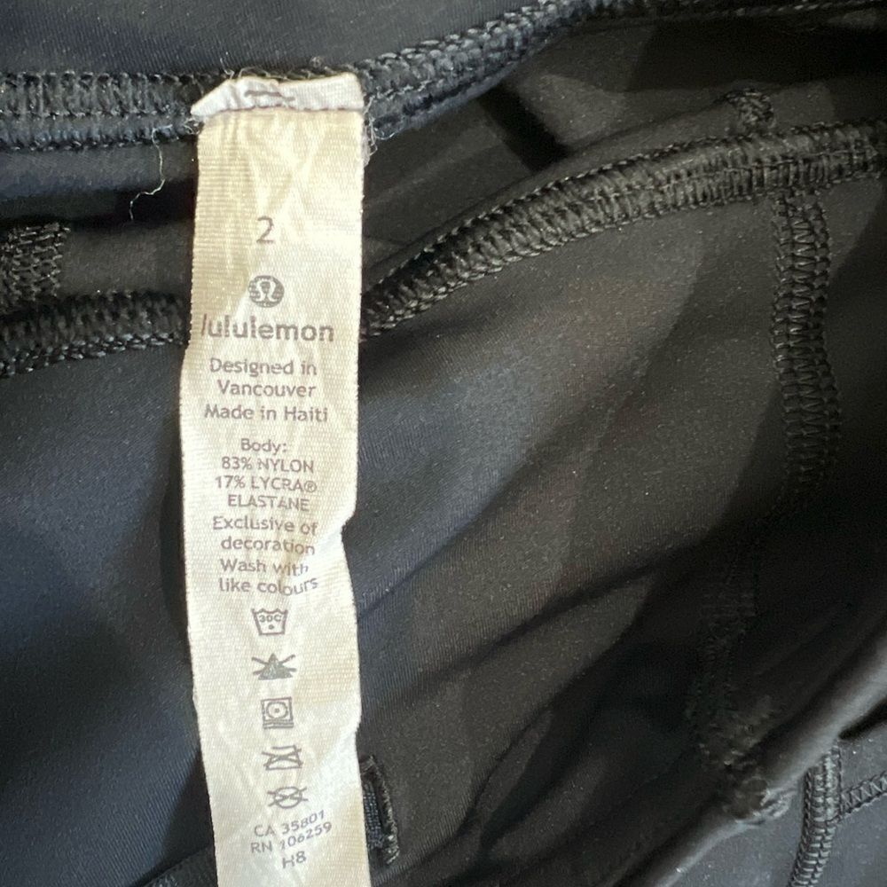 Lululemon Fast and Free Crops With Pockets Size 2 - Picture 5 of 6
